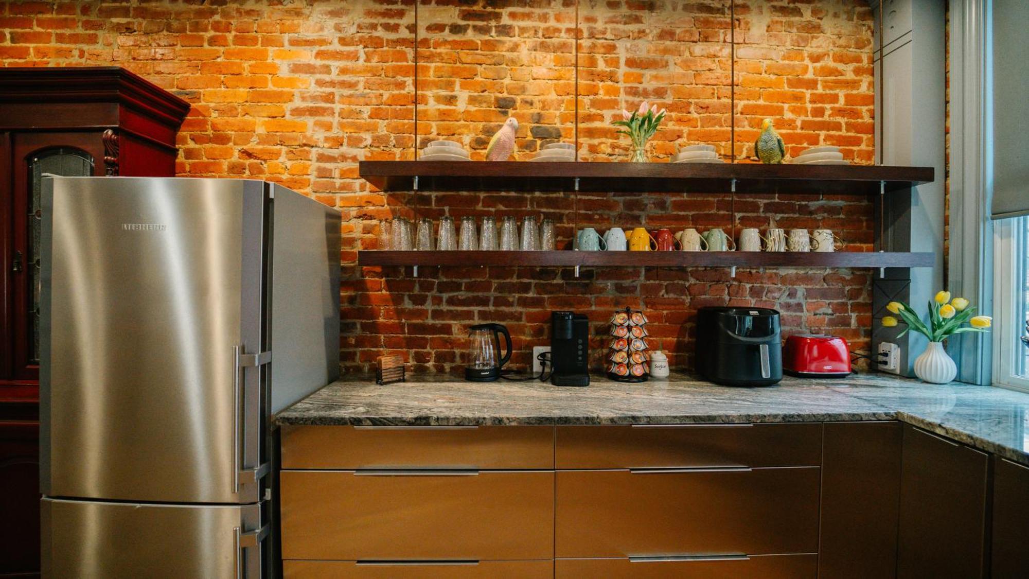 Cozy Vintage Escape 4br 4ba Near Dc Attractions! Ferienhaus *