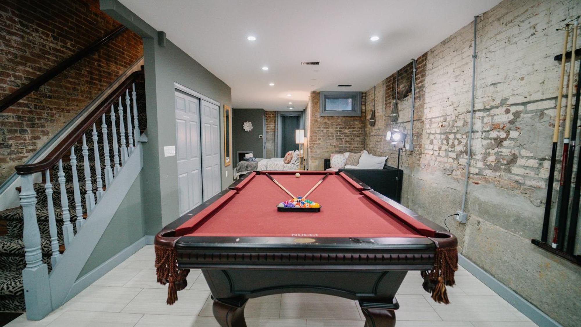 Cozy Vintage Escape 4br 4ba Near Dc Attractions!