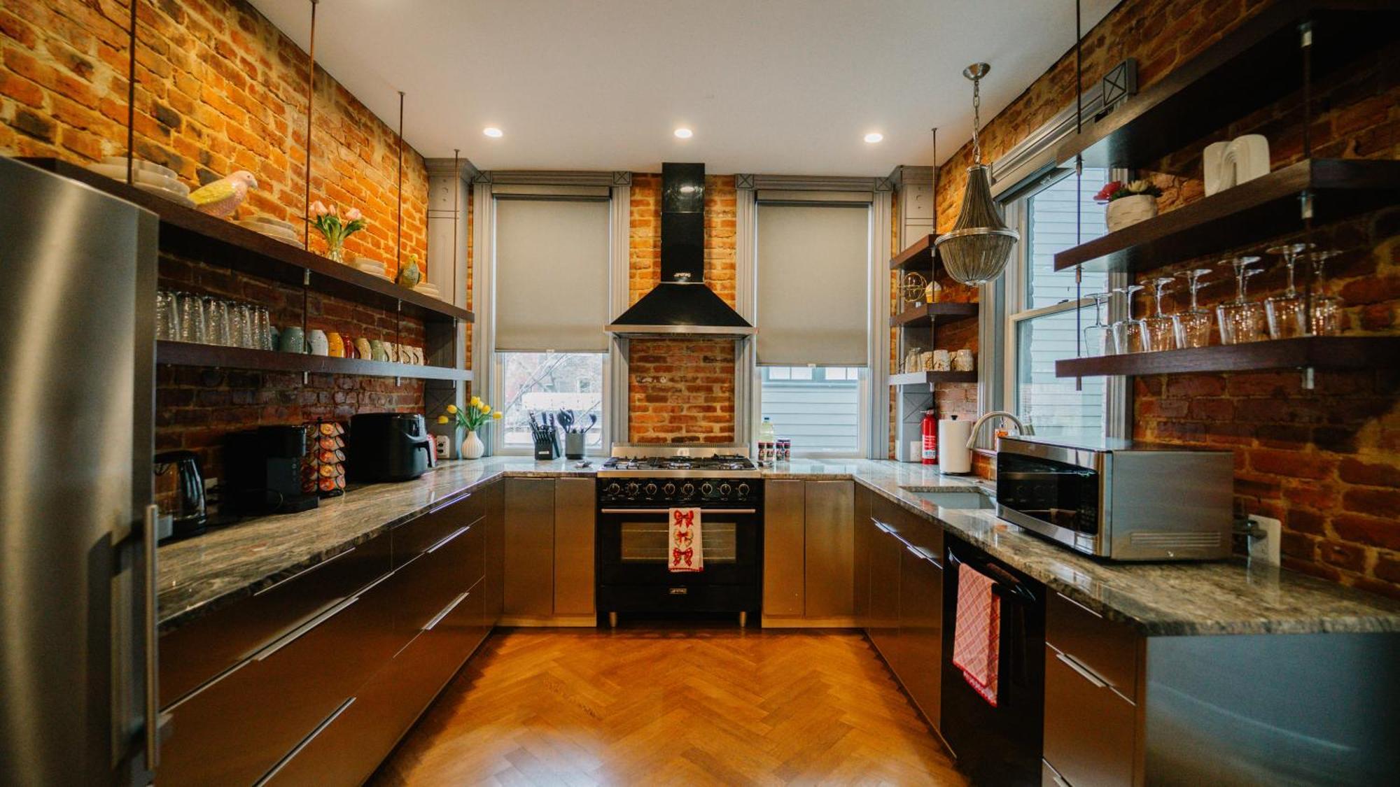 Cozy Vintage Escape 4br 4ba Near Dc Attractions! * Washington