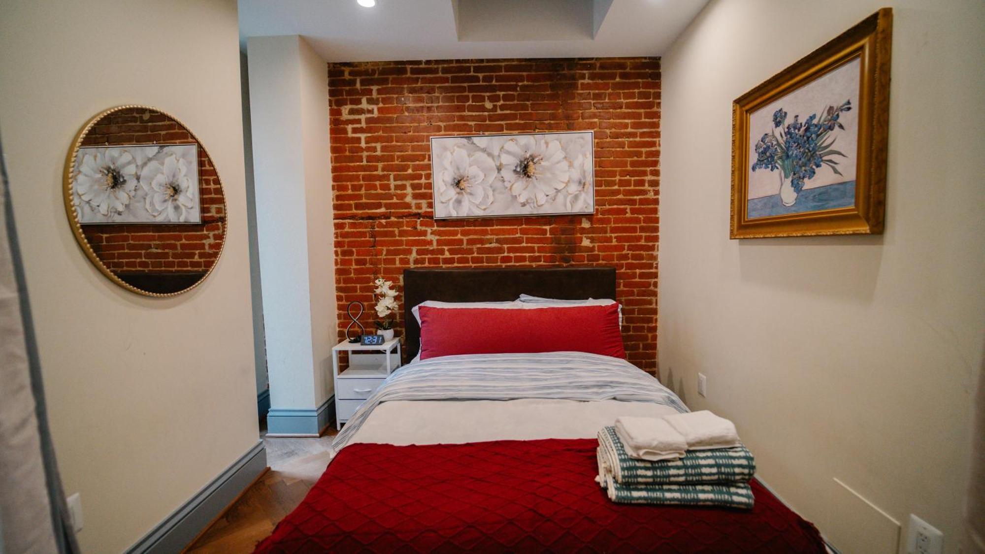 Cozy Vintage Escape 4br 4ba Near Dc Attractions! Washington