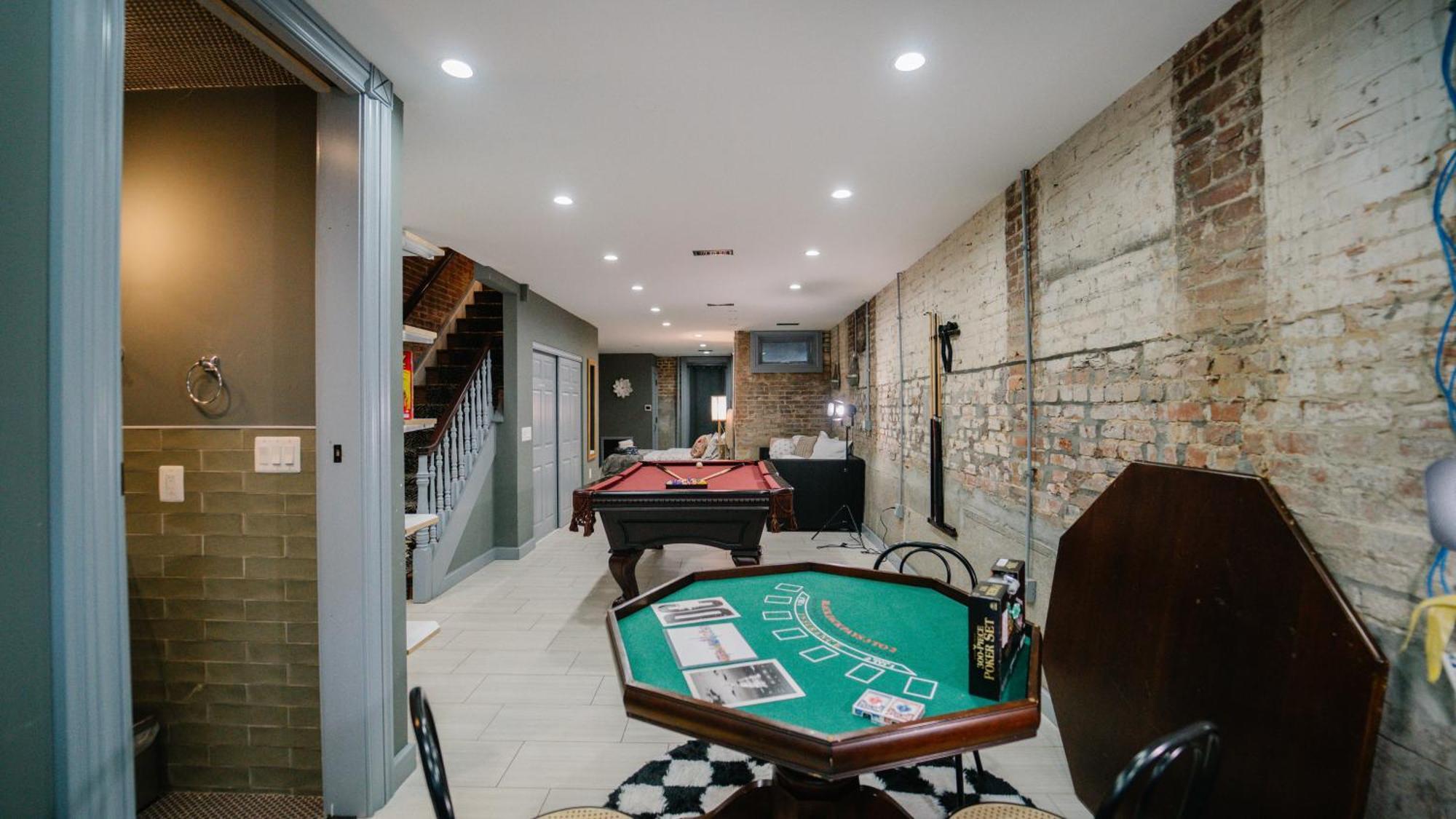 Cozy Vintage Escape 4br 4ba Near Dc Attractions! *